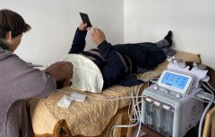 美容院小氣泡機(jī)器多少錢一臺(tái)？小氣泡機(jī)器價(jià)格_小氣泡儀器價(jià)位