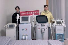 微通道808多少錢一臺？808脫毛儀宏的強價位_幾千塊的808半導(dǎo)體脫毛儀