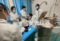 雙逆博士培訓實操班哪里學？澳瑪商學院光電美容操作師培訓——雙逆博士課程